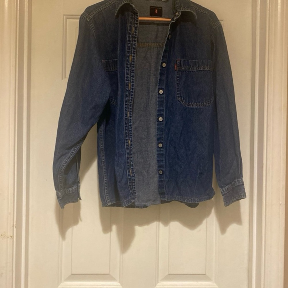 Levi’s Red Tab Jeans Denim Button Down Shirt Size Small